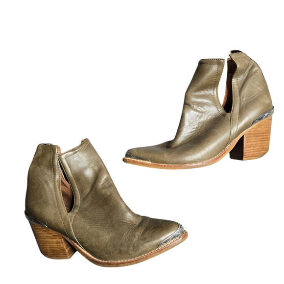 Jeffrey Campbell Cromwell Leather Women's Booties Size: 9.5 - Picture 1 of 4
